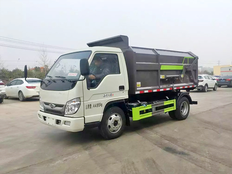 福田5方側(cè)裝掛桶垃圾車(chē)